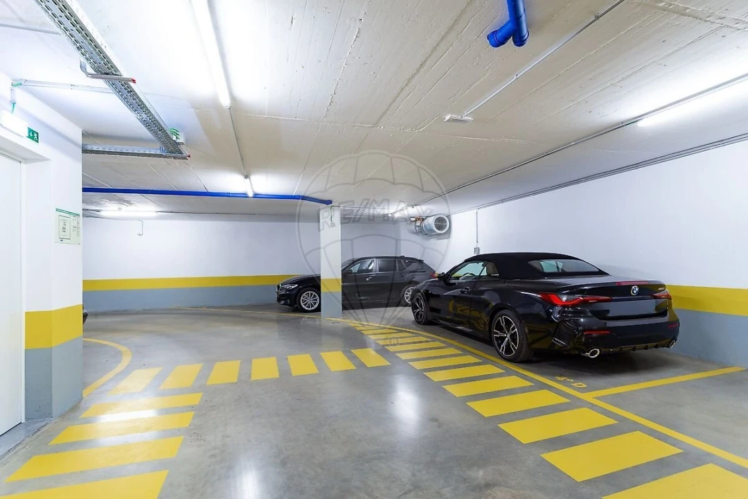 Apartamento T2 para Venda em Carnaxide e Queijas Foto 22