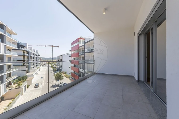 Apartamento T2 para Venda em Carnaxide e Queijas Foto 8