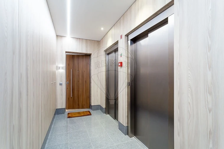 Apartamento T2 para Venda em Carnaxide e Queijas Foto 25