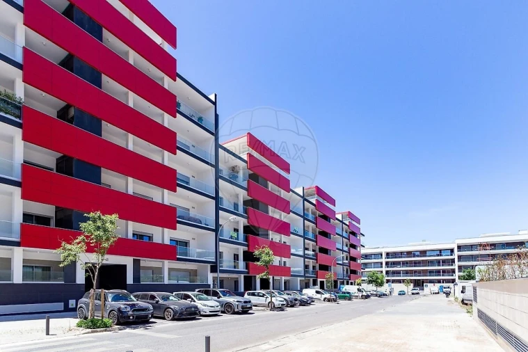 Apartamento T2 para Venda em Carnaxide e Queijas Foto 23