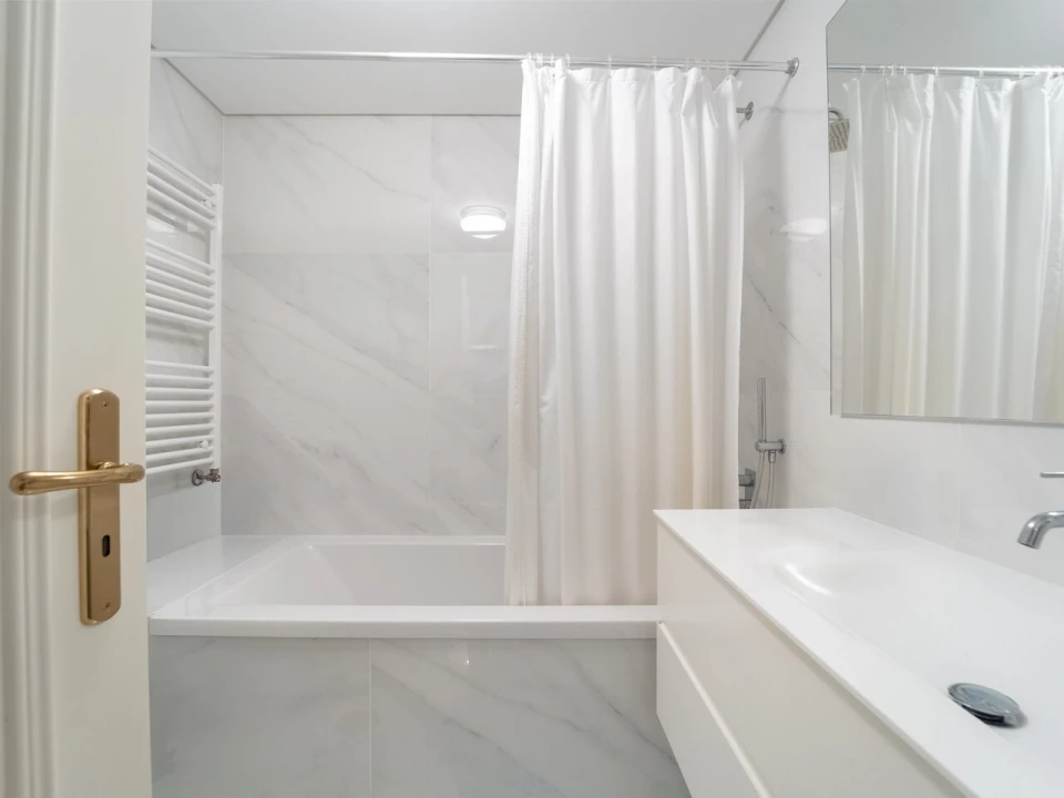 Apartamento T4 para Venda em Aldoar, Foz do Douro e Nevogilde Foto 8