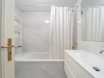 Apartamento T4 para Venda em Aldoar, Foz do Douro e Nevogilde