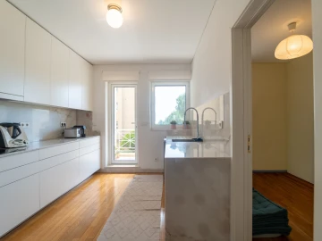 Apartamento T4 para Venda em Aldoar, Foz do Douro e Nevogilde