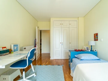 Apartamento T4 para Venda em Aldoar, Foz do Douro e Nevogilde