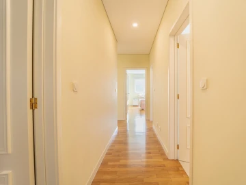 Apartamento T4 para Venda em Aldoar, Foz do Douro e Nevogilde