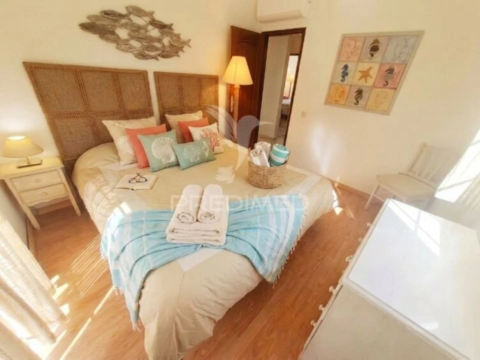 Apartamento T3 para Venda em Quarteira Foto 11