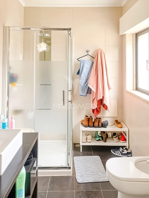 Apartamento T3 para Venda em Algés, Linda-A-Velha e Cruz Quebrada-Dafundo