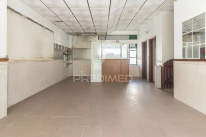 Loja para Venda em Alto do Seixalinho, Santo André e Verderena