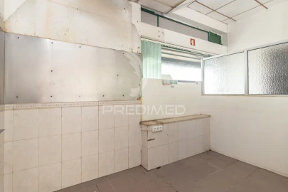 Loja para Venda em Alto do Seixalinho, Santo André e Verderena