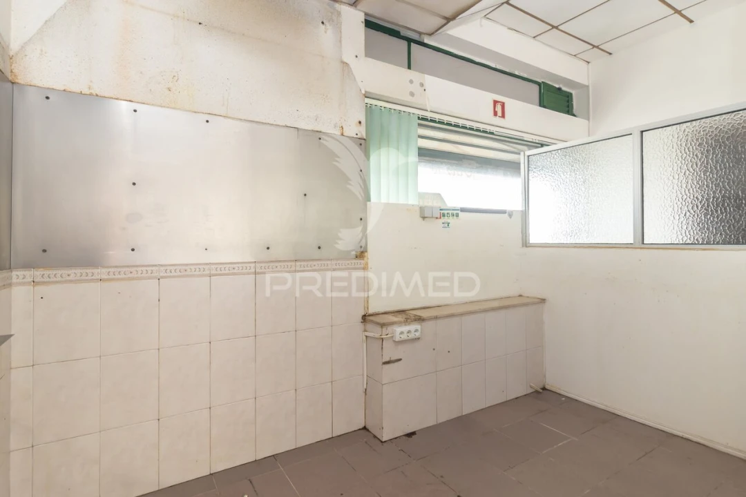 Loja para Venda em Alto do Seixalinho, Santo André e Verderena Foto 9