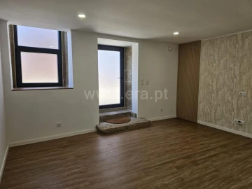 Moradia T2 para Venda em Souto da Casa