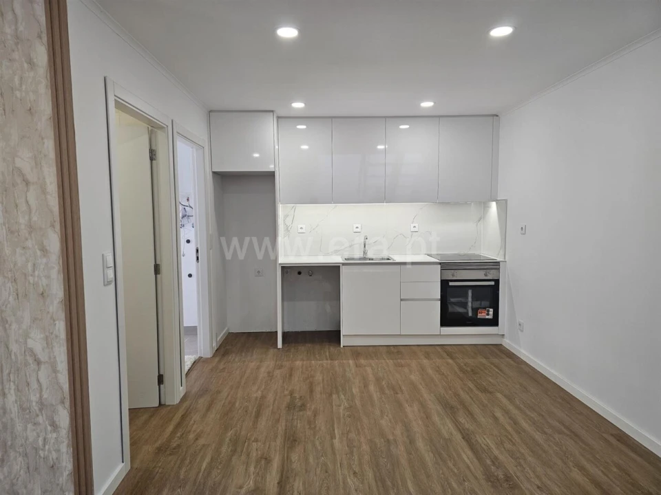 Moradia T2 para Venda em Souto da Casa Foto 3