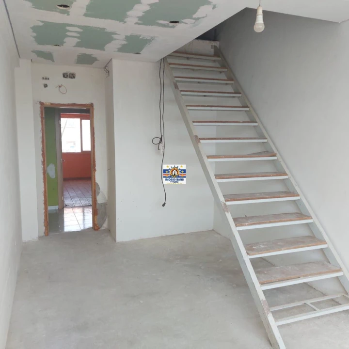 Apartamento T3 para Venda em Seixal, Arrentela e Aldeia de Paio Pires Foto 8