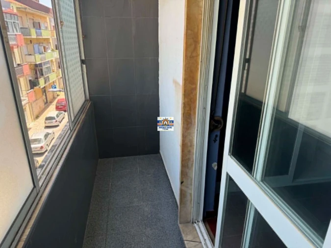 Apartamento T3 para Venda em Seixal, Arrentela e Aldeia de Paio Pires Foto 25