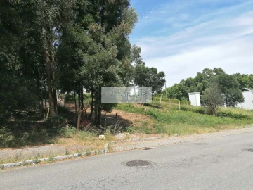 Terreno para Venda em Oliveira do Douro