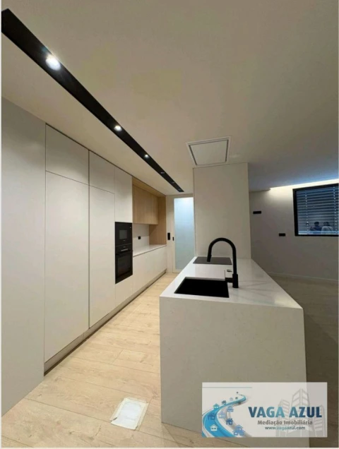 Apartamento T2 para Venda em Gondomar (São Cosme), Valbom e Jovim