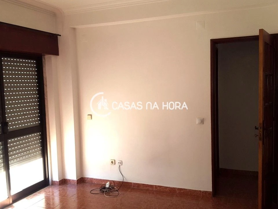 Apartamento T2 para Arrendamento em União das Freguesias de Setúbal Foto 11