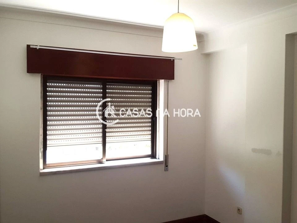 Apartamento T2 para Arrendamento em União das Freguesias de Setúbal Foto 13