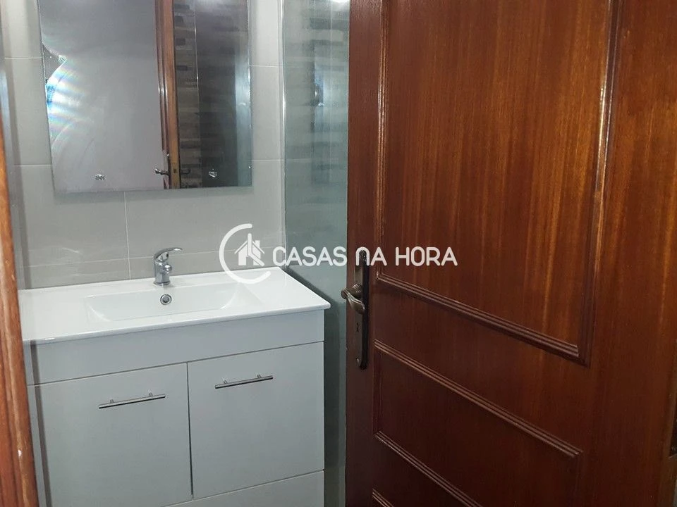 Apartamento T2 para Arrendamento em União das Freguesias de Setúbal Foto 18
