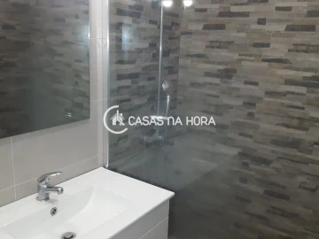 Apartamento T2 para Arrendamento em União das Freguesias de Setúbal