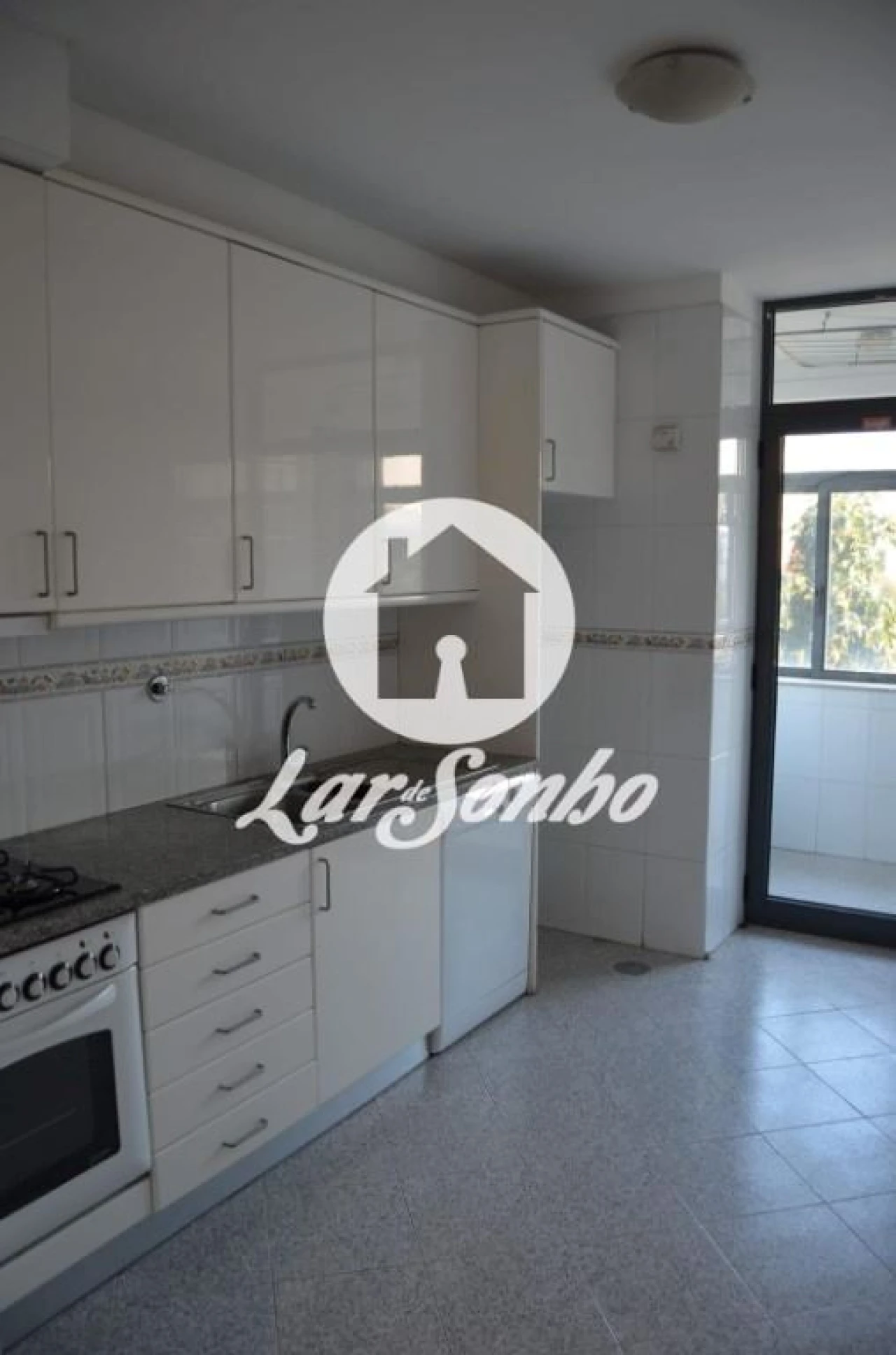 Apartamento T2 para Venda em Cidade da Maia Foto 4