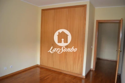 Apartamento T2 para Venda em Cidade da Maia