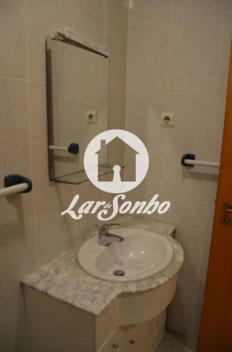 Apartamento T2 para Venda em Cidade da Maia
