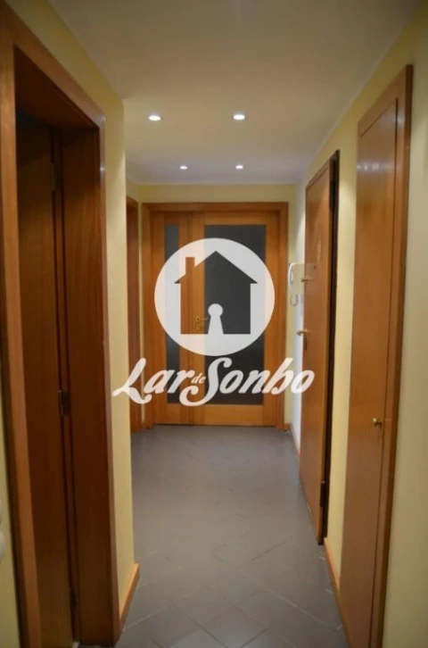 Apartamento T2 para Venda em Cidade da Maia