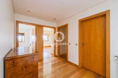 Apartamento T3 para Venda em Cidade da Maia