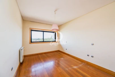 Apartamento T3 para Venda em Cidade da Maia