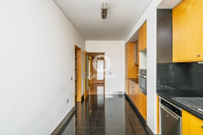 Apartamento T3 para Venda em Cidade da Maia