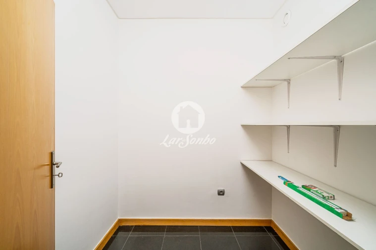 Apartamento T3 para Venda em Cidade da Maia Foto 33