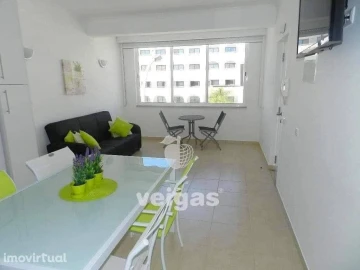 Apartamento T2 para Arrendamento férias em Albufeira e Olhos de Água