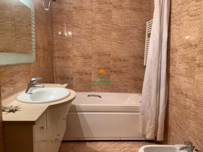 Apartamento T3 para Arrendamento em Gondomar (São Cosme), Valbom e Jovim Foto 20