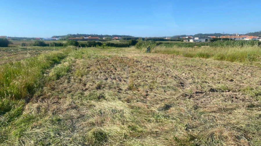 Terreno para Venda em Atouguia da Baleia Foto 2