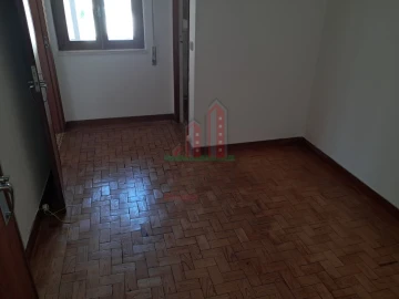 Apartamento T4 para Venda em Santo Antonio dos Olivais