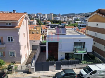 Apartamento T4 para Venda em Santo Antonio dos Olivais