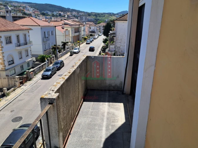 Apartamento T4 para Venda em Santo Antonio dos Olivais Foto 20