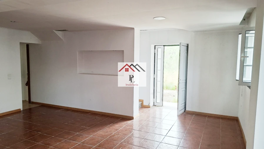 Moradia T4 para Venda em São João da Boa Vista Foto 9