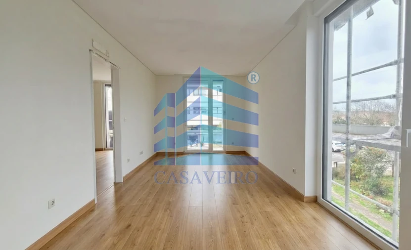 Apartamento T1 para Venda em Glória e Vera Cruz Foto 2