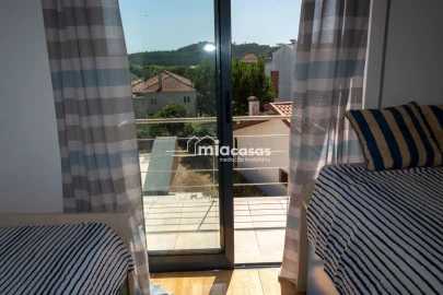 Apartamento T3 para Venda em Tamengos, Aguim e Óis do Bairro