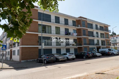 Apartamento T3 para Venda em Tamengos, Aguim e Óis do Bairro