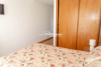 Apartamento T3 para Venda em Tamengos, Aguim e Óis do Bairro