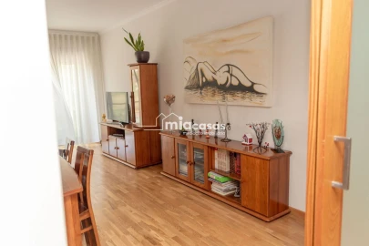 Apartamento T3 para Venda em Tamengos, Aguim e Óis do Bairro