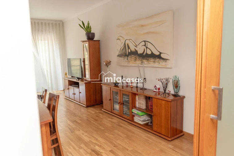 Apartamento T3 para Venda em Tamengos, Aguim e Óis do Bairro Foto 4