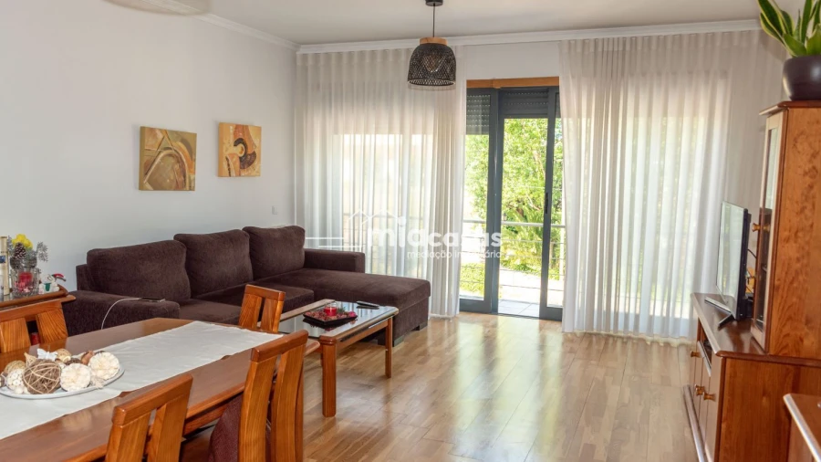 Apartamento T3 para Venda em Tamengos, Aguim e Óis do Bairro
