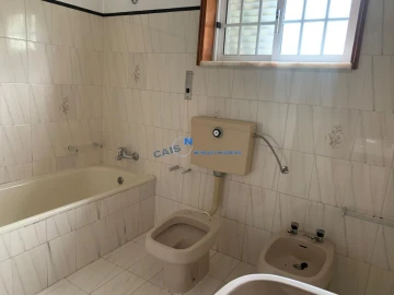 Quinta T3 para Venda em Loivos da Ribeira e Tresouras