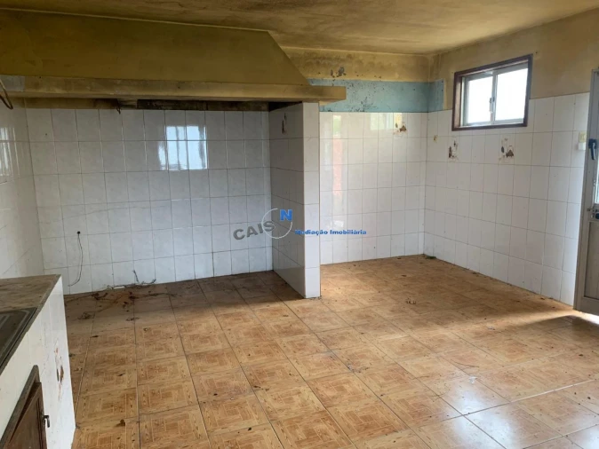 Quinta T3 para Venda em Loivos da Ribeira e Tresouras Foto 27