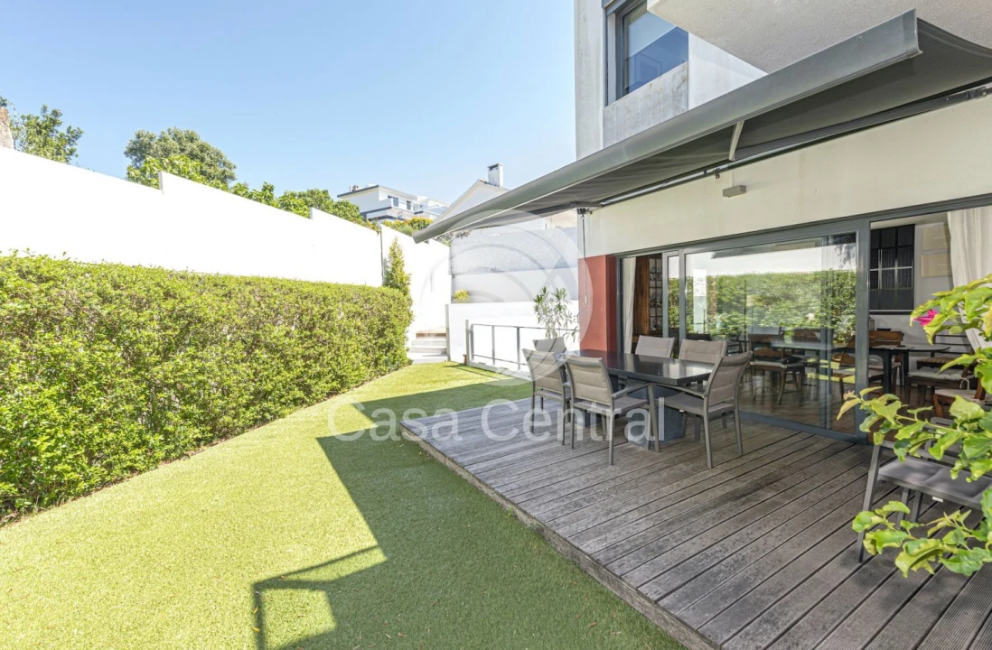 Moradia T3 para Venda em Alcabideche Foto 1