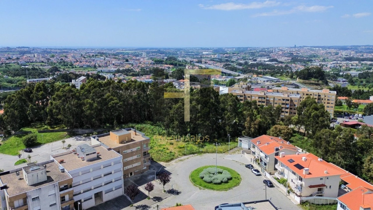 Apartamento T2 para Venda em Pedrouços Foto 3